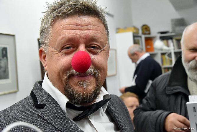 Серьезные картинки с несерьезной выставки Игорь Ильичев, художник из Екатеринбурга, открытие выставки, Екатеринбургский музей карикатуры