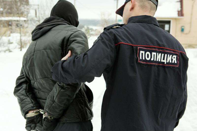 В Сургуте задержали «Бонни и Клайда» с наркотиками, взрывчаткой и оружием
