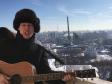 Екатеринбуржец записал песню на фоне падающей башни