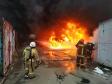 В Екатеринбурге произошел крупный пожар на заводе