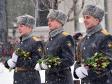Военнослужащие ЦВО подарили тысячу цветов екатеринбурженкам (фото)