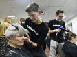В Екатеринбурге прошла акция «Салон красоты для бабушки» (фото)