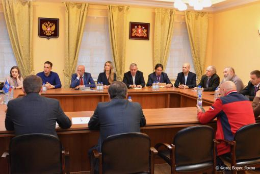 Единороссы предложили провести в Екатеринбурге Всероссийский форум предпринимателей