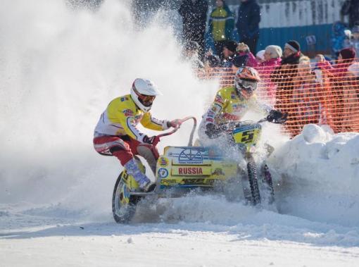 В Ирбите прошли соревнования по зимнему мотокроссу