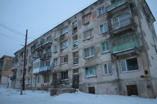 Мэрия Серова предложила «соседям» фекального сталагмита другое аварийное жильё
