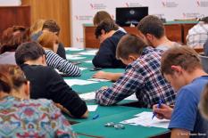 В школах создадут комиссии для урегулирования споров об оценках за поведение