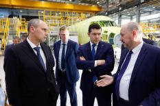 Глава Минпромторга посетил Уральский завод гражданской авиации