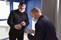 Мошенники начали взламывать телефоны под предлогом смерти родных хозяина