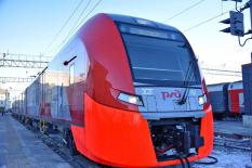 «Уральские локомотивы» увеличил объем поставок электропоездов для РЖД