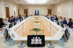 Премия молодым свердловским ученым вырастет до 300 тыс. рублей