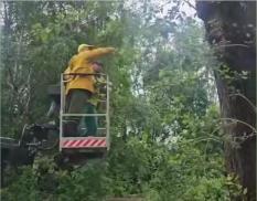 В Кушве продолжается восстановление домов после урагана