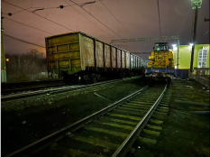 В уральской столице сошли с путей 13 вагонов грузового поезда