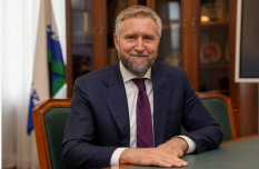 Глава Ненецкого АО объявил об уходе с поста