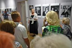 В Екатеринбурге открылась выставка летописца МХАТа (фото)