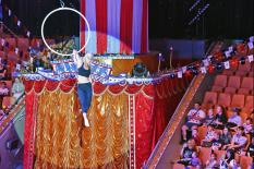 В Екатеринбурге представили уникальную цирковую шоу-программу «Бурлеск» (фото)