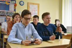 Названа стоимость минимального школьного набора в этом году