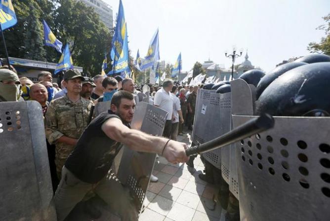 Скончались еще один военнослужащий Национальной гвардии Украины, раненый в беспорядках у здания Верховной Рады Украины