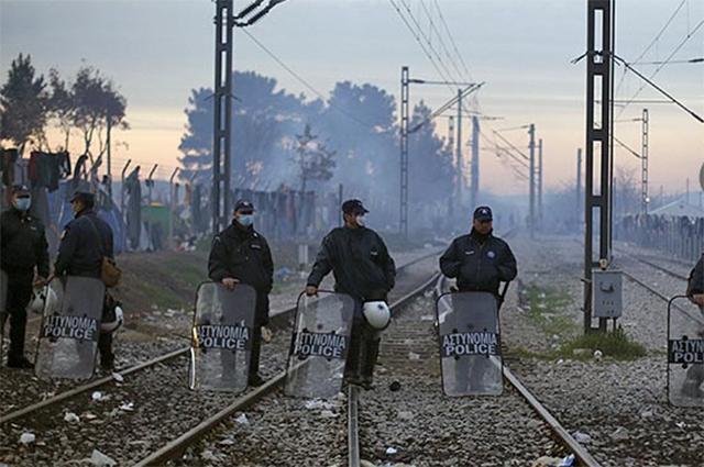 Сербия и Македония вслед за Словенией заявили о намерении перекрыть границы для нелегалов