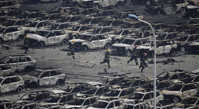 В китайском городе Тяньцзинь продолжаются взрывы