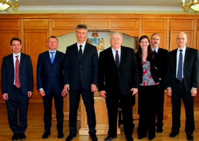 Высокопоставленные дипломаты США зачастили в Екатеринбург