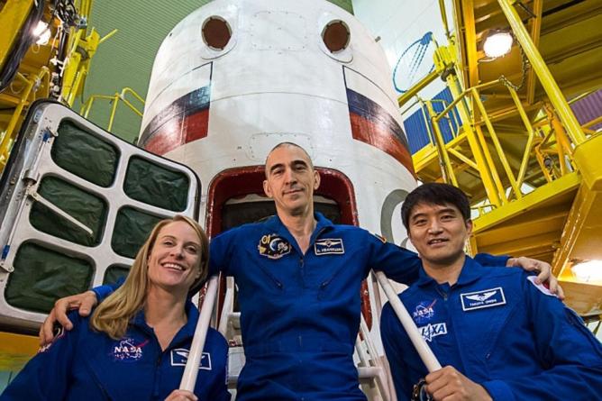 На Землю вернулись российский космонавт Анатолий Иванишин, американский астронавт Кэтлин Рубинс и японский астронавт Такуя Ониси