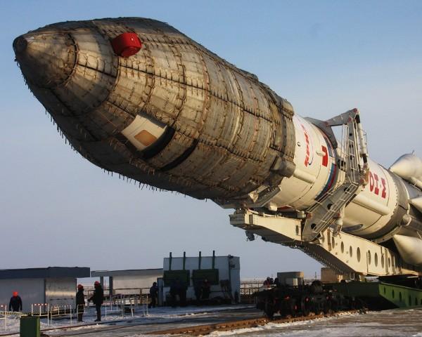 КНДР запустила ракету-носитель