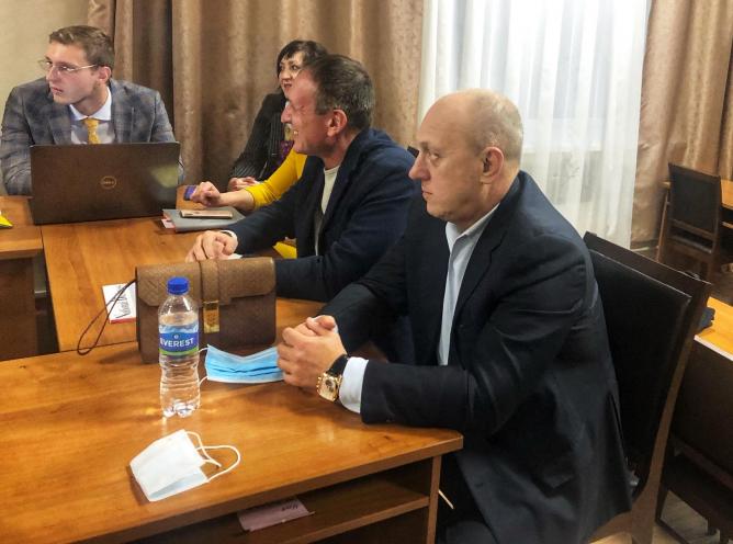 На переднем плане: Аркадий Елизаров на встрече Союза малого и среднего бизнеса Свердловской области Встреча Союза малого и среднего бизнеса