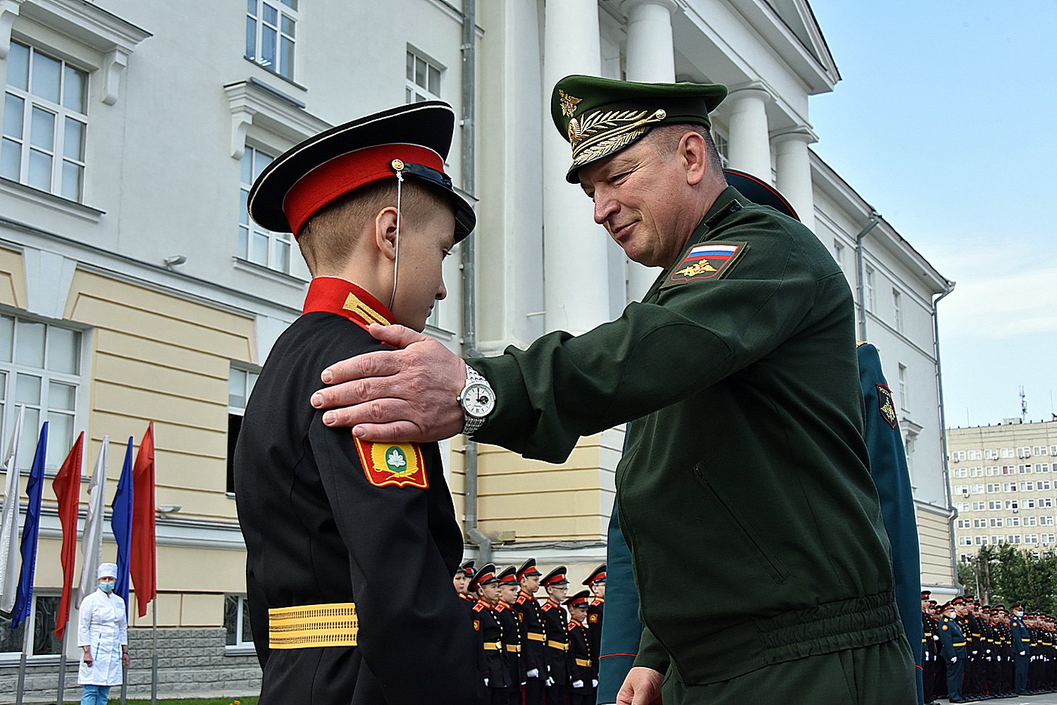 Картинки воинского приветствия смешные