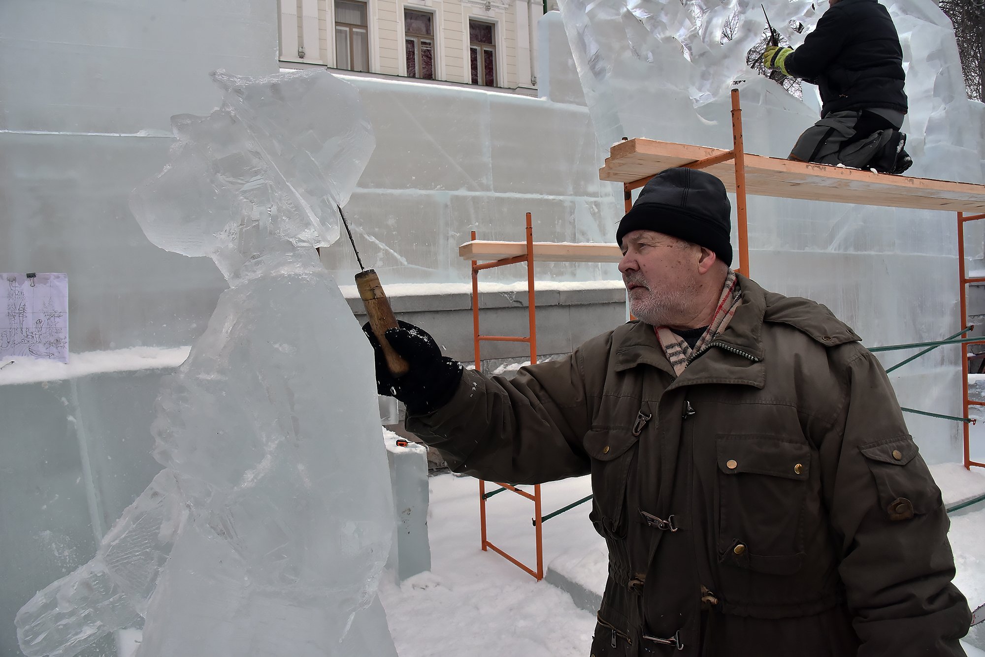 Открыта ледовая. Ледовые скульптуры. Ледяные фигуры. Зима ледяные скульптуры. Ледяные скульптуры в школу.